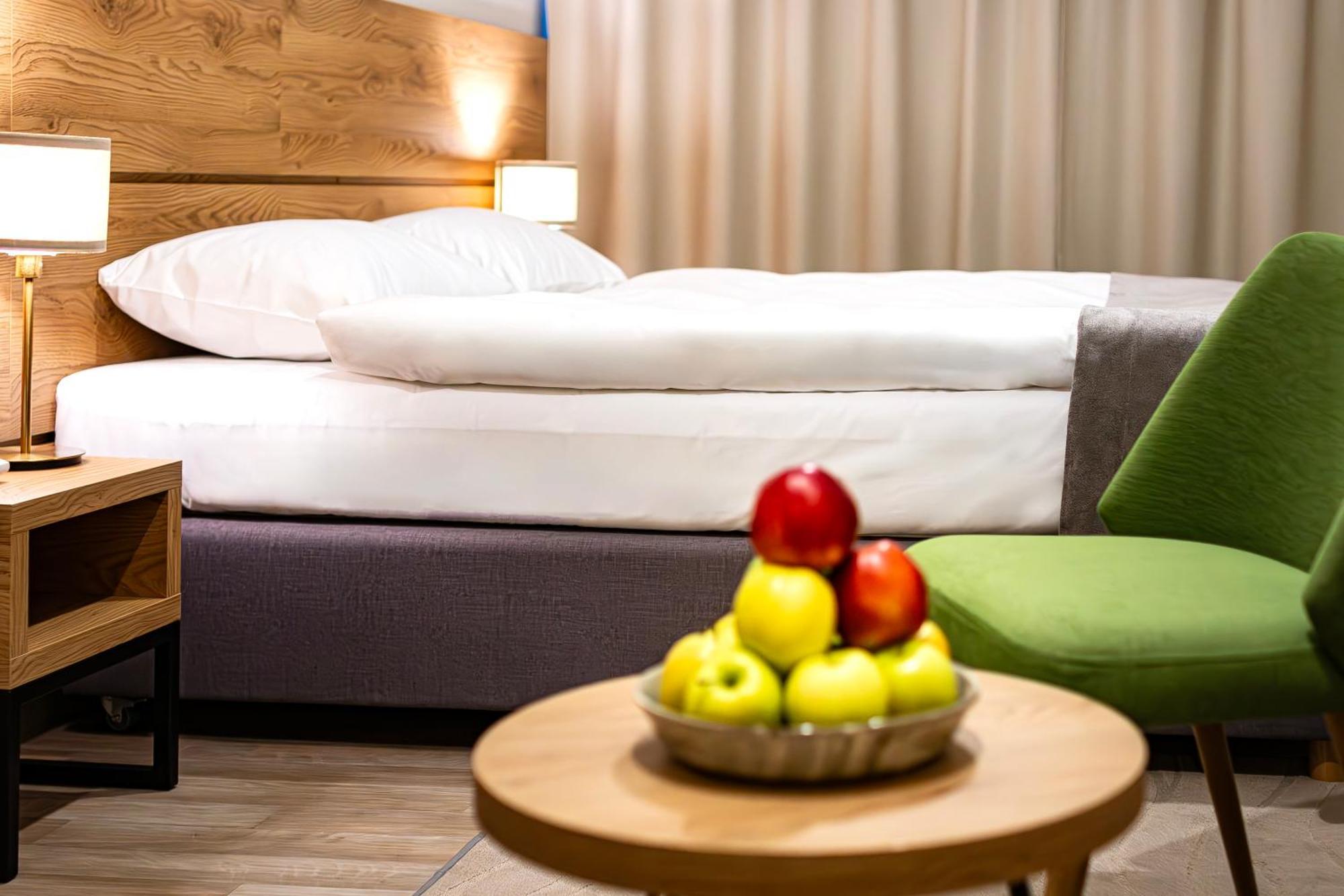 Novy Hotel 지엘로나구라 외부 사진