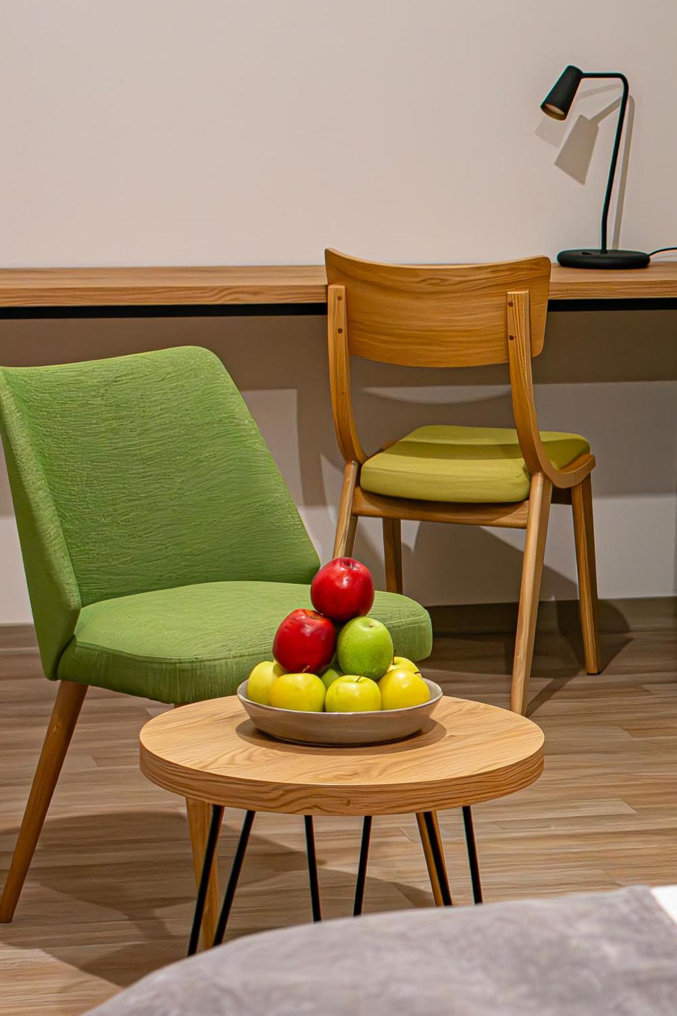 Novy Hotel 지엘로나구라 외부 사진