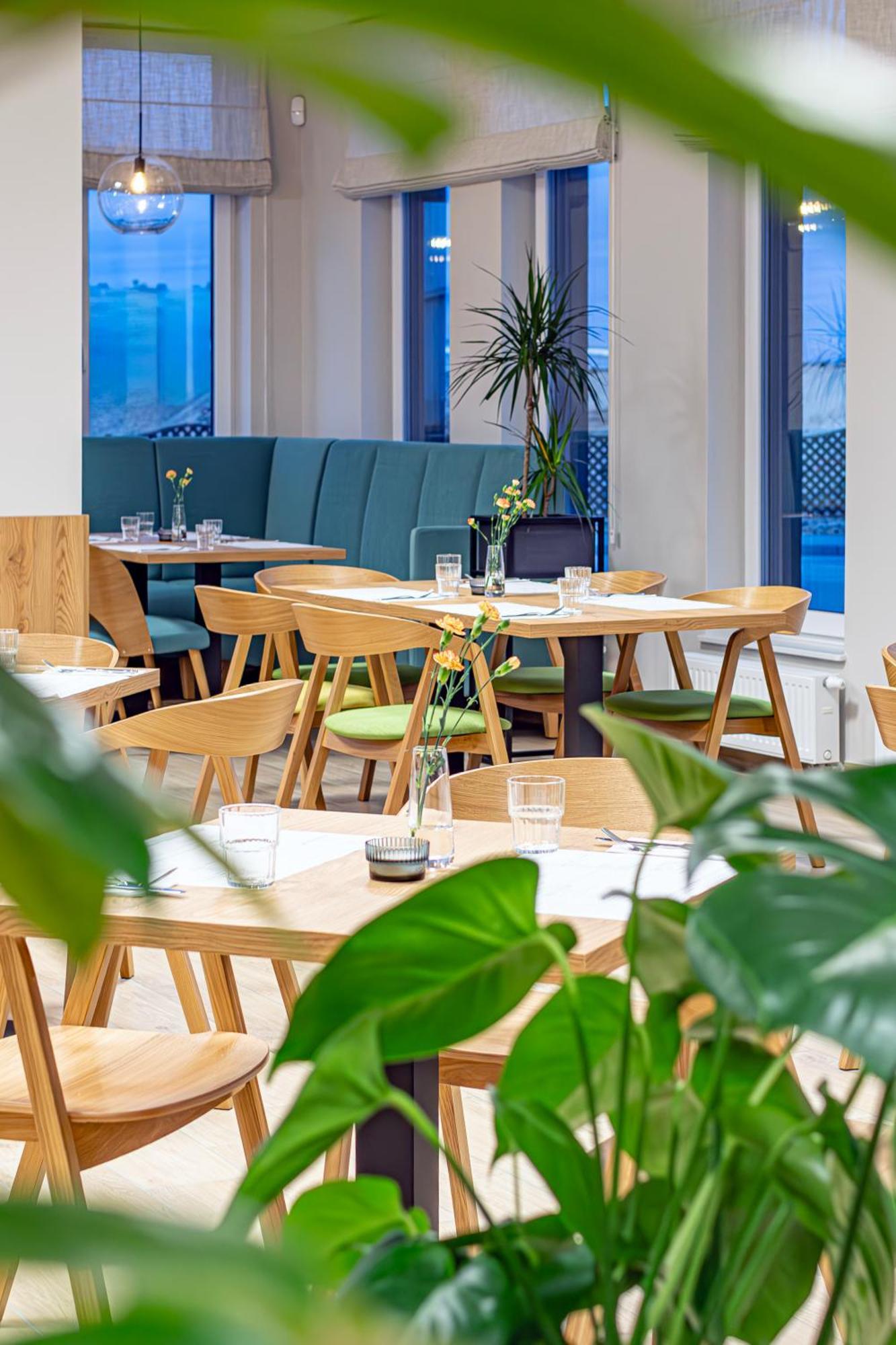 Novy Hotel 지엘로나구라 외부 사진