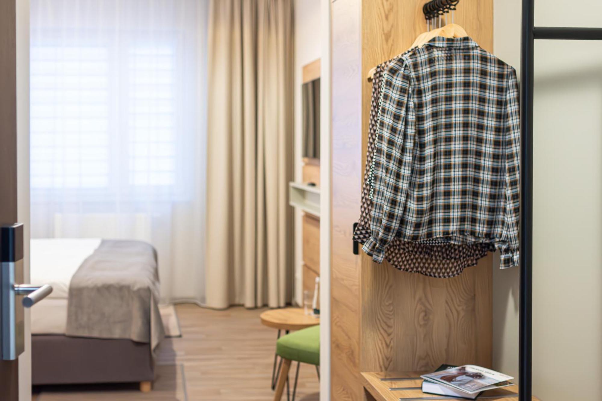 Novy Hotel 지엘로나구라 외부 사진